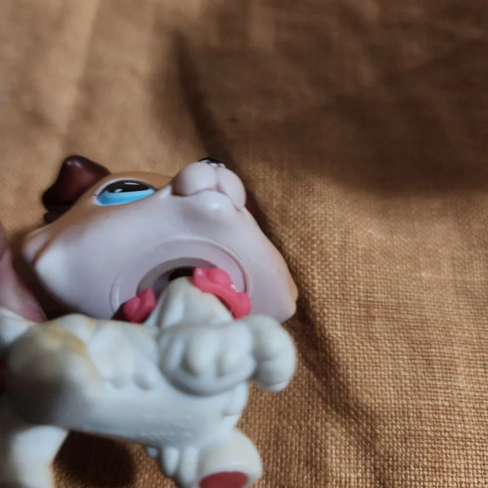 Hasbro Littlest Pet Shop Collie 58 Brown White Blue Eyes Dog Figure Pink Collar